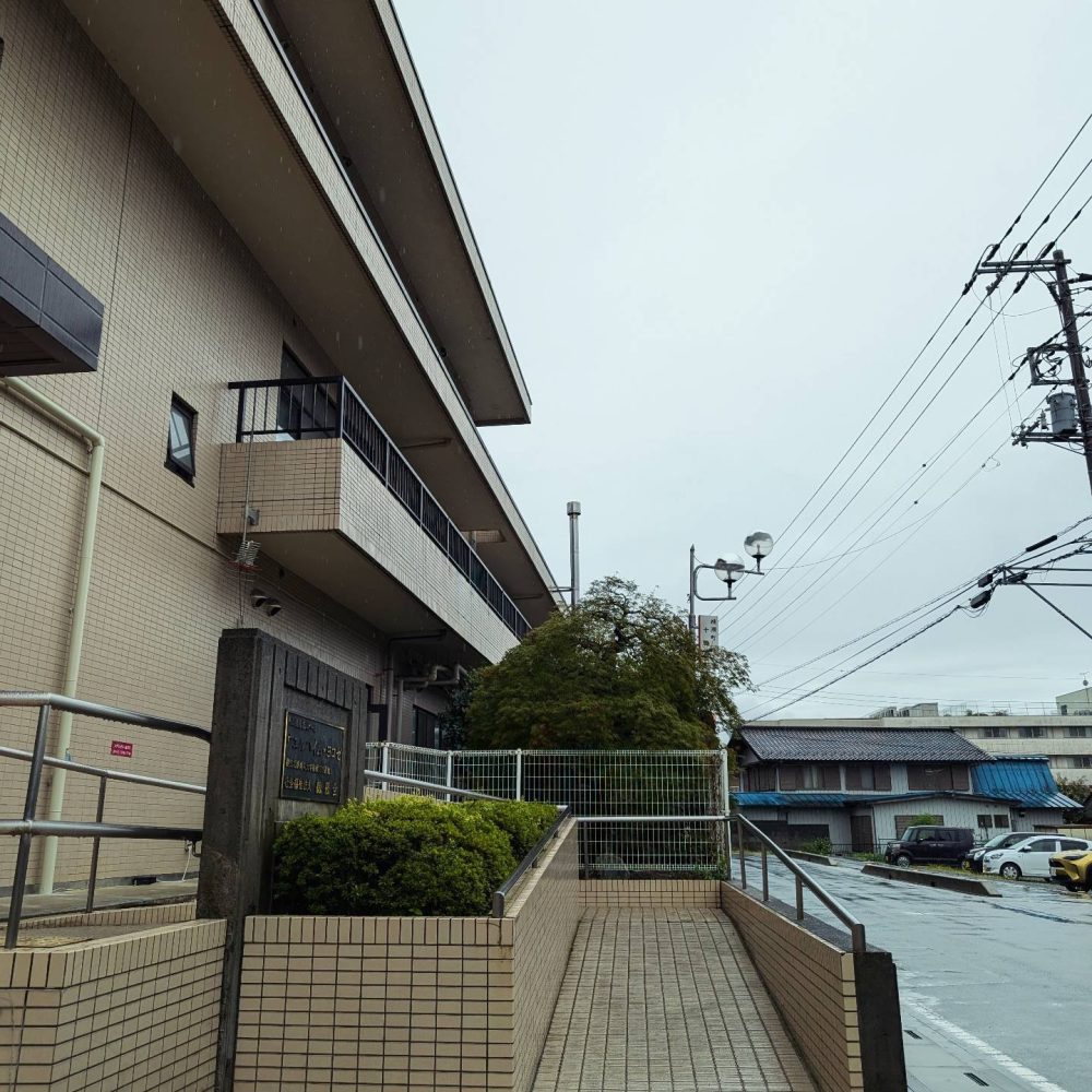 ご注意下さい️　横瀬町は台風の接近、秋雨前線停滞により昨日午後から降雨が継続しております。当施設裏手（山側）は土石流警戒区域にも指定されておりますので、ご来園の際には十分にご注意下さい。#ウエルハイムヨコゼ #横瀬町 #秩父 #土石流警戒区域 #秋雨前線停滞中 #安全な来園を