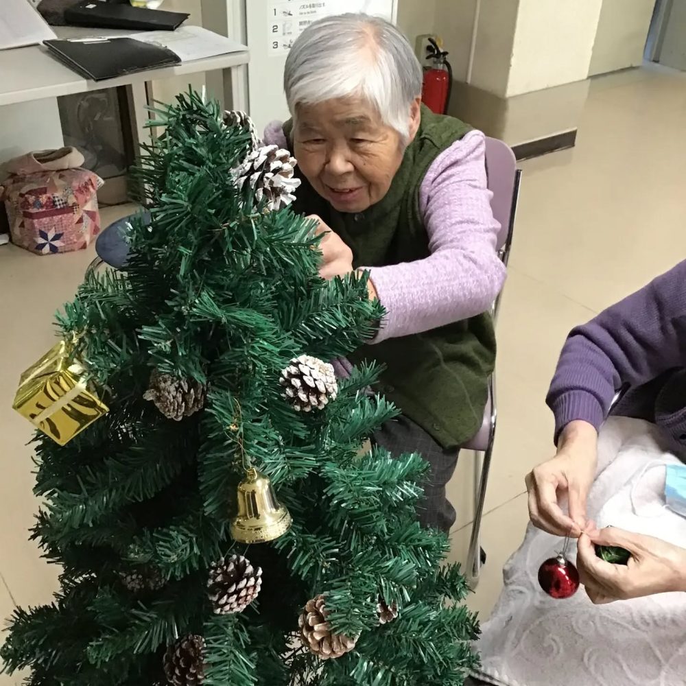 クリスマス準備　秩父夜祭が終わりますと、秩父は一気に師走モードですね。その前にクリスマス各部署で飾り付け中です#ウエルハイムヨコゼ #横瀬町 #秩父 #特養の日常 #クリスマス準備はじめました